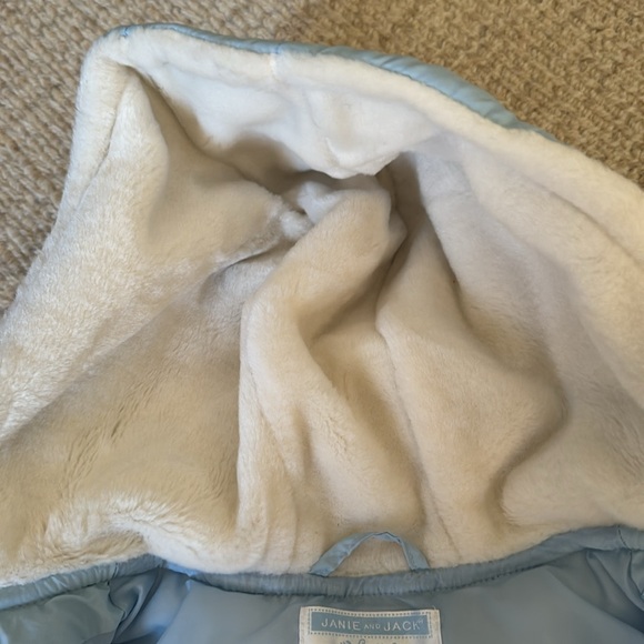 Gorgeous jacket - Picture 4 of 6